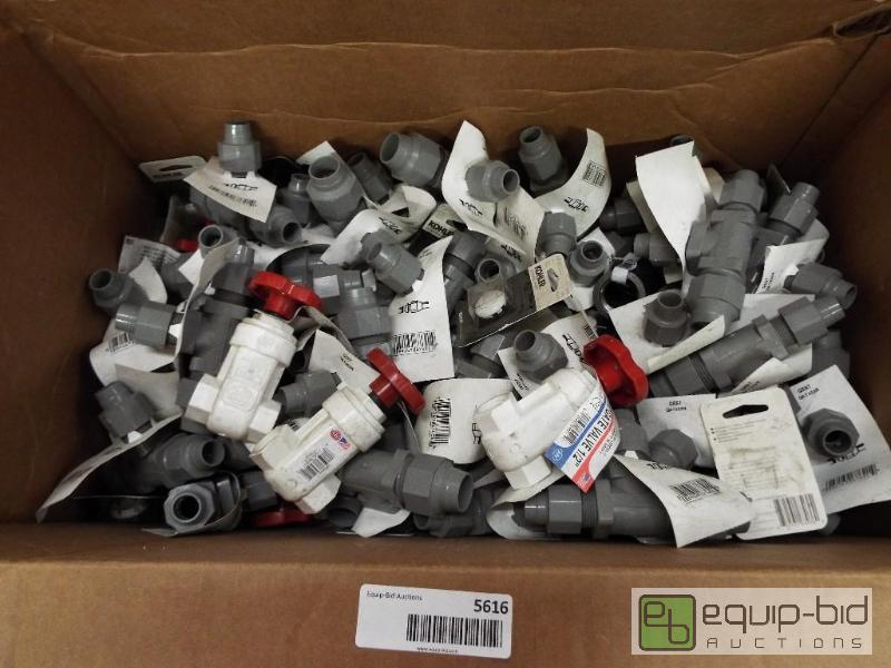 lot 1125 image: Misc Plumbing Lot&nbsp   PVC Gate Valve 12&...