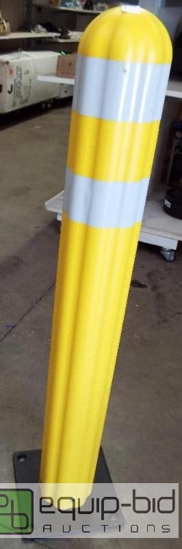 lot 1127 image: Yellow Road Safety Pole&nbsp&nbsp...