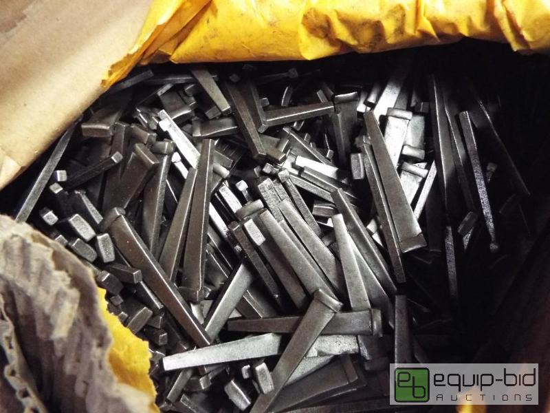 lot 1222 image: Masonry Nail Lot&nbsp   Box is Opened&nbsp ...