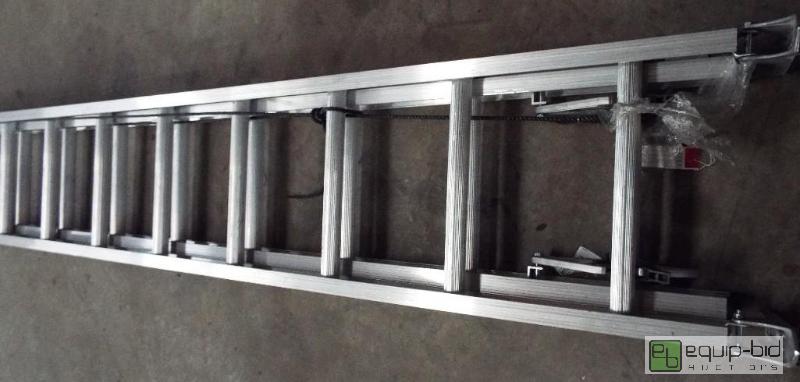 lot 5 image: NEW Louisville 40 Ladder&nbsp Click L...
