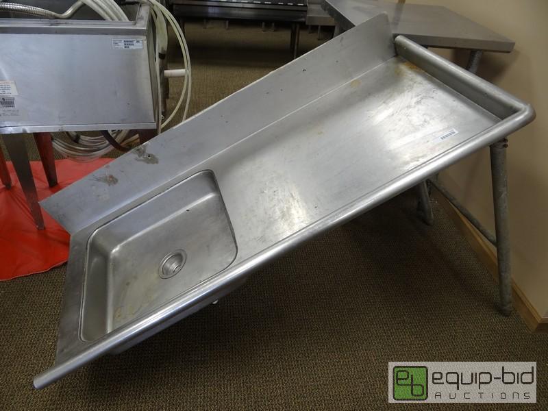 lot 1107 image: Stainless Steel Dishwasher Right Side Dirty T...
