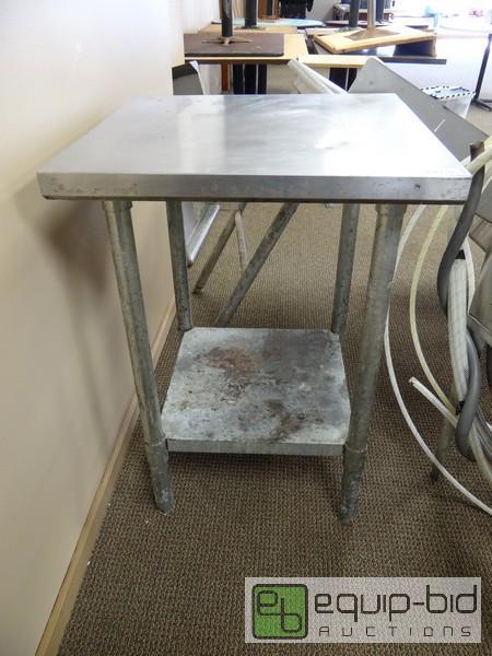 lot 1115 image: Stainless Steel 24x24 Table With Under shelf...