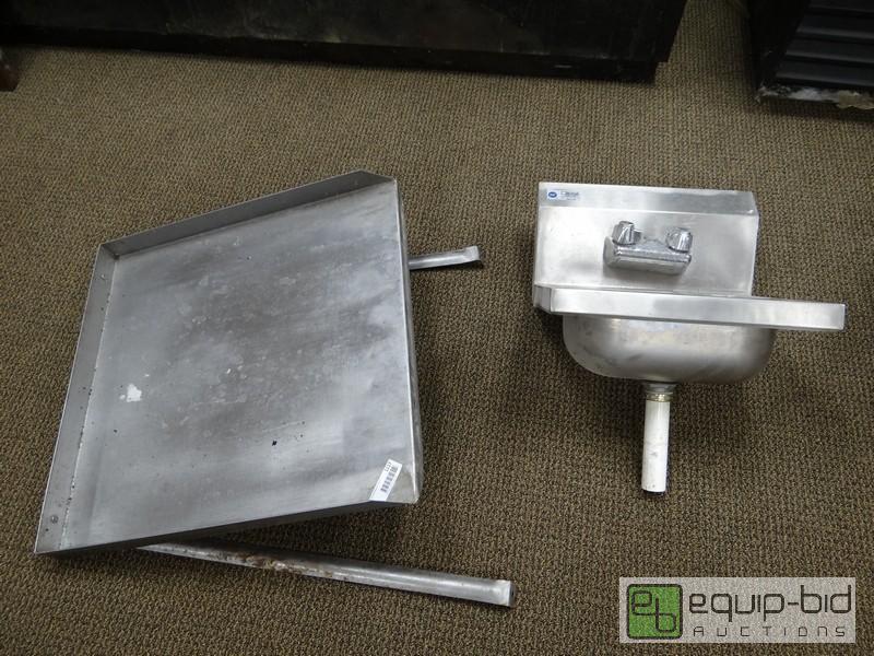 lot 1117 image: Royal Stainless Steel Hand Sink With Faucet  ...