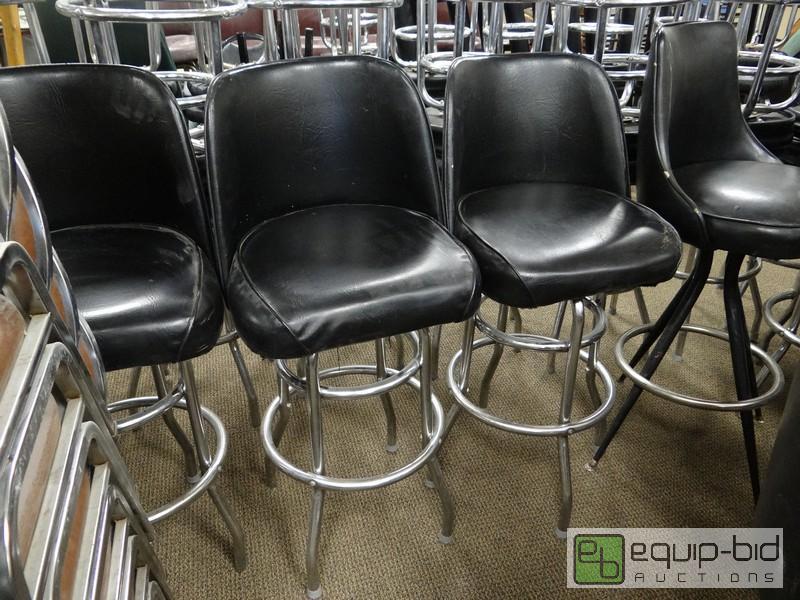 lot 1124 image: (15) Black Low Back Cushion Bar Stools With M...
