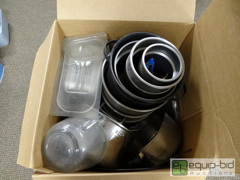 lot 1136 image: Large Box Of Cookware And Plastic wares  Incl...