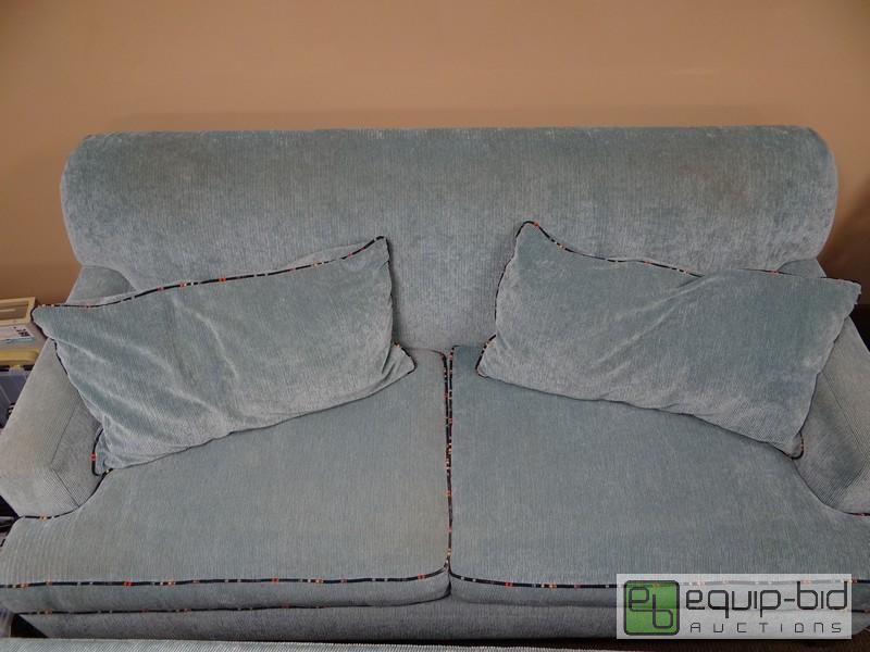 lot 1158 image: 72 Inch Long Turquoise Hide A Bed Couch with ...