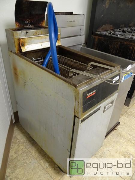 lot 1188 image: Frymaster 35Lb Natural Gas Fryer  Model GF14S...