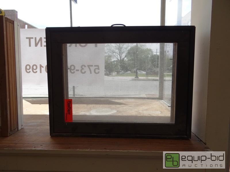 lot 1216 image: New 27x21 Exterior Window...