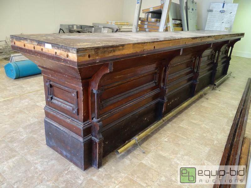 lot 1220 image: 17ft 7Inch Long (211Inches) 100 Year Old Bar ...