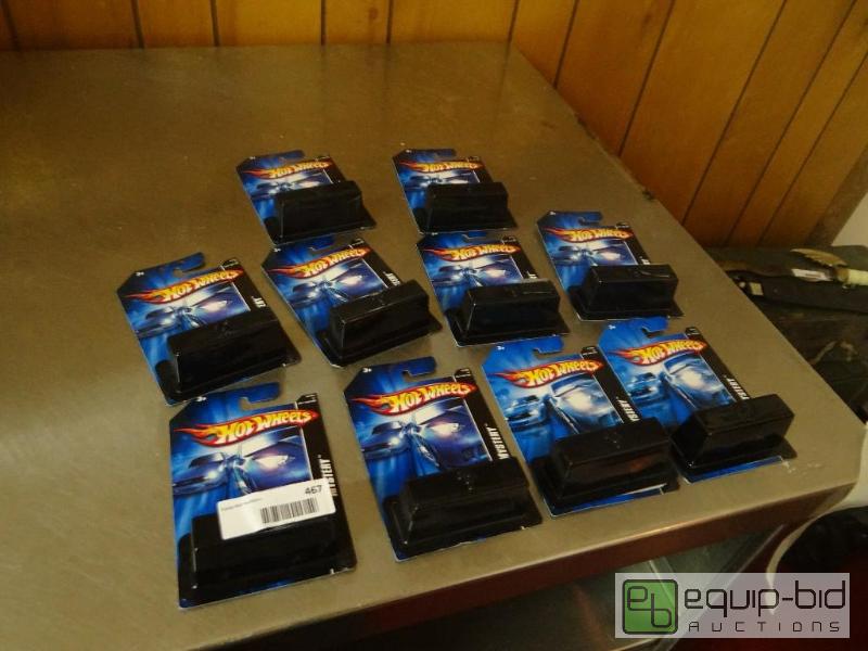 lot 467 image: Lot of 10 Hot Wheels mystery cars. In package...