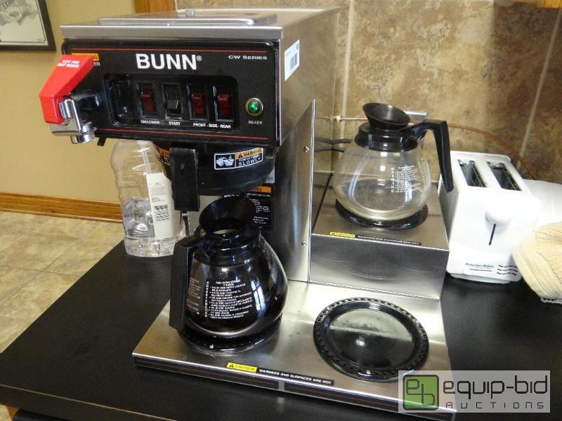 lot 510 image: Bunn commercial coffee maker with 2 pots.  Th...
