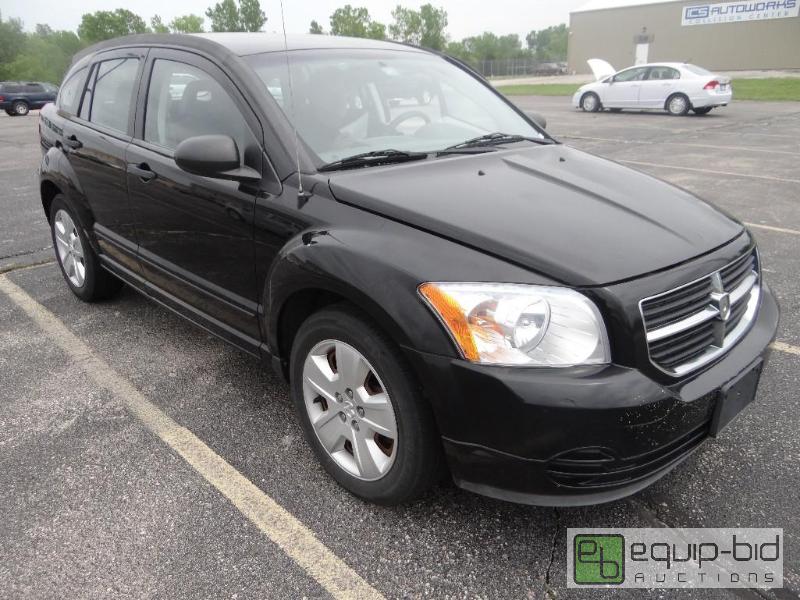 lot 526 image: 2007 Dodge Caliber. 105,831 miles. Year 2007...