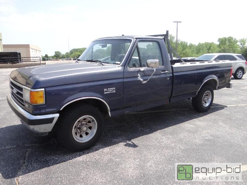 lot 532 image: 1990 Ford F150 Truck. Year 1990 Make Ford M...