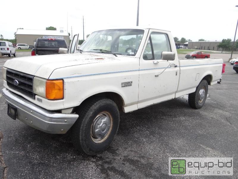 lot 540 image: 1988 Ford F250&nbsptruck.&nbsp Year 1988 M...