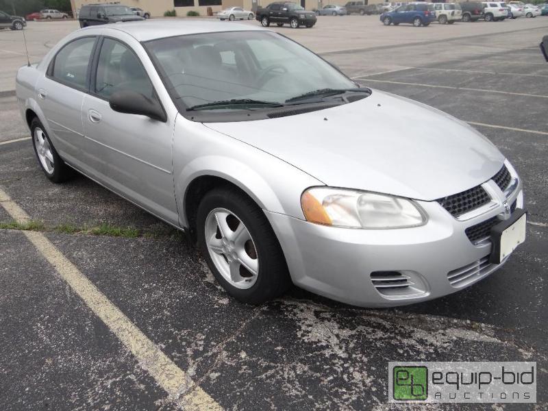lot 544 image: 2004 Dodge Stratus. 106,648 miles. Year 2004...