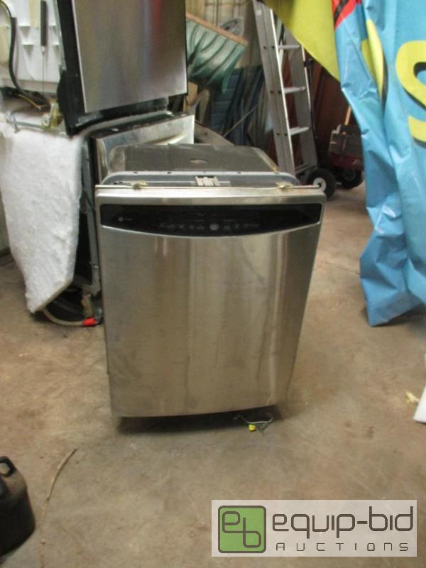 lot 22 image: Stainless Steel Dishwasher