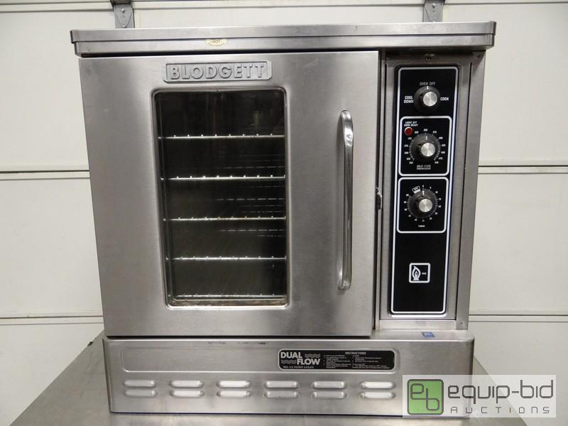 lot 1005 image: Blodgett Half Size Convection Oven ModelD5G5...