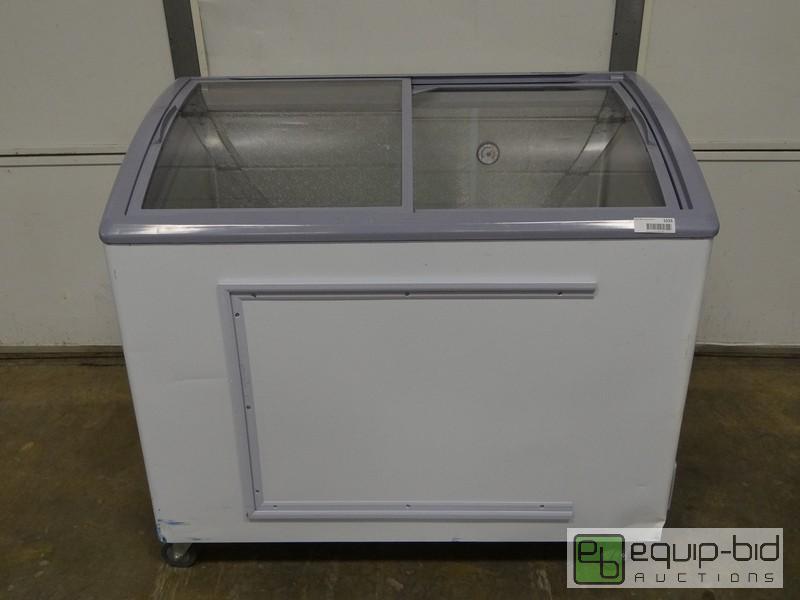 lot 1033 image: Sliding Top Freezer Showcase On Casters Model...