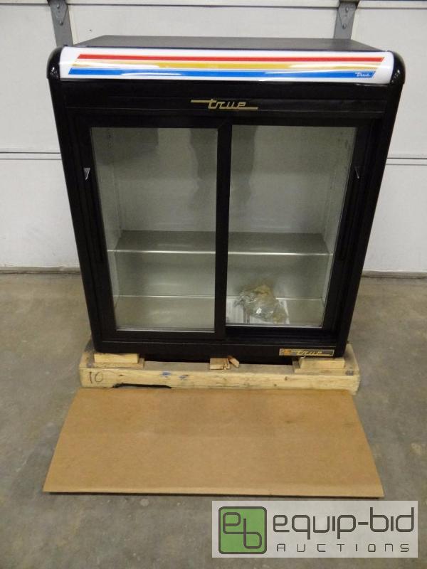 lot 1040 image: Brand New True Sliding Glass Door Cooler Mode...