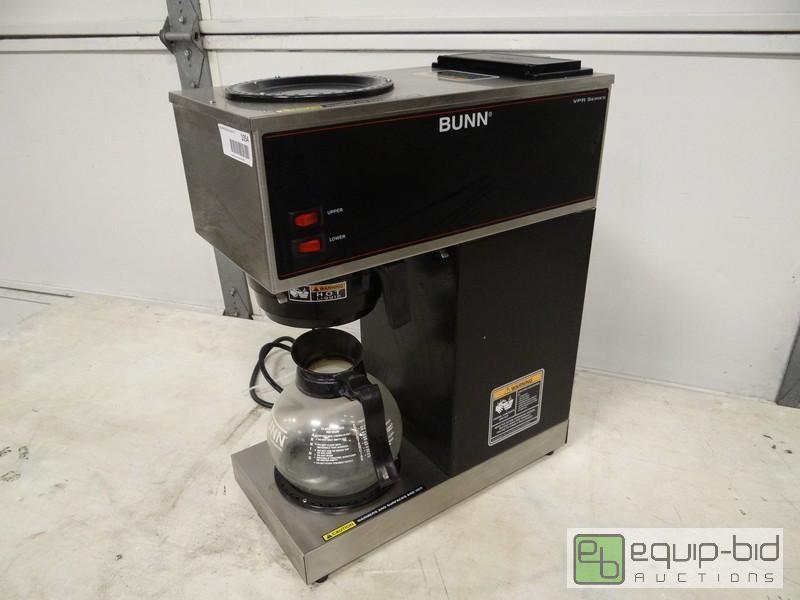 lot 1054 image: Bunn Coffee Brewer with Two Warmers ModelVPR...