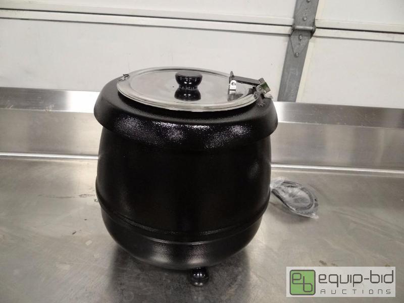 lot 1090 image: Brand New Thunder Group Soup Warmer ModelSEJ...