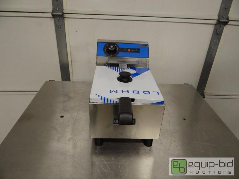 lot 1171 image: Brand New Uniworld Single Bay Fryer ModelUEF...