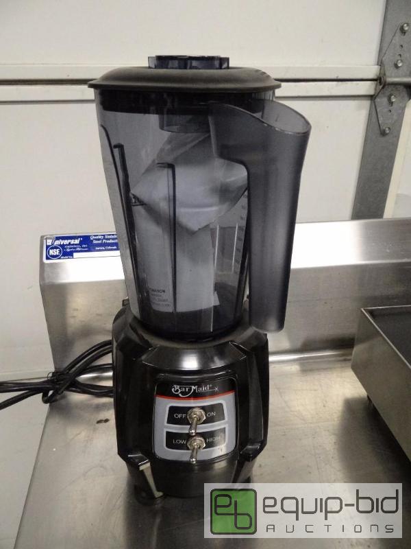 lot 1173 image: Brand New Bar Maid Bar Blender 120v...
