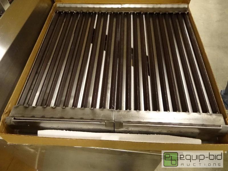 lot 1174 image: New Rock Mountain Cook Wear ADD A Charbroiler...
