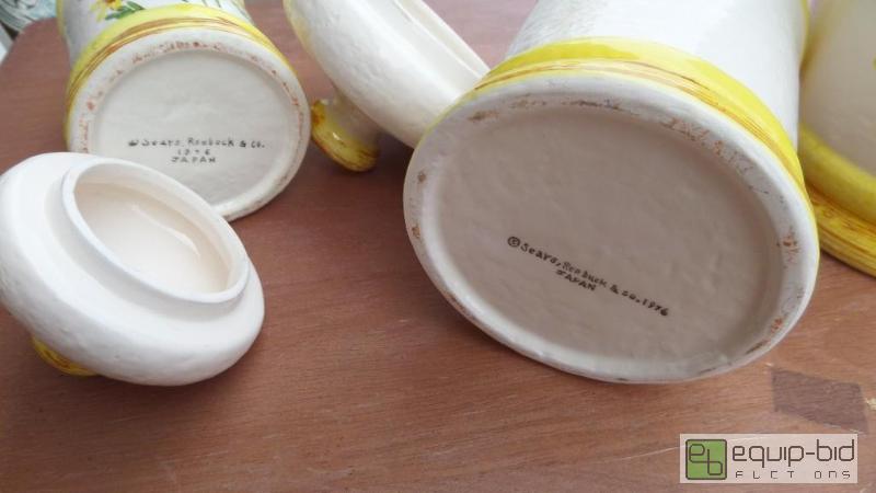 ヴィンテージ　シアーズ　大きめサイズキャニスター　1976 Vintage Set of Sears, Roebuck, & Co 1976 Made in Japan Yellow
