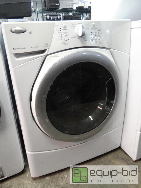 lot 1025 image: Whilrlpool Duet Washing Machine