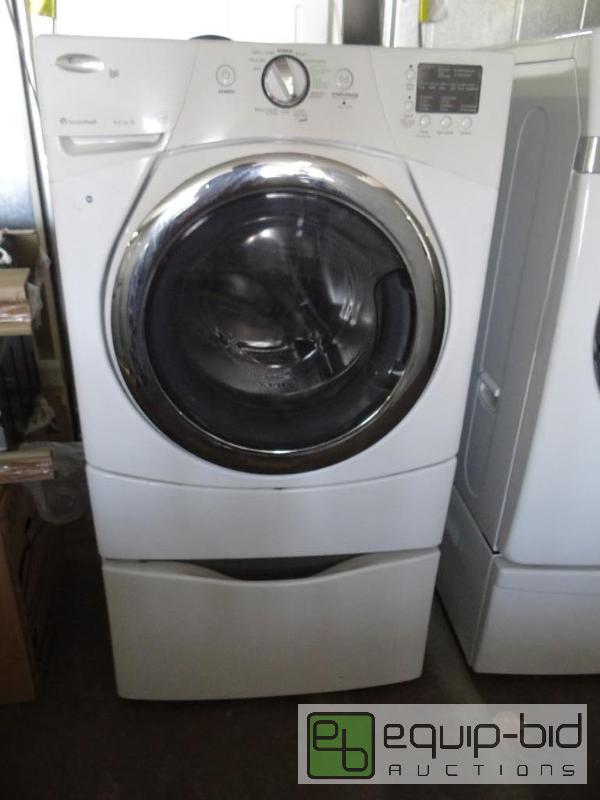 lot 1033 image: Whirlpool Duet Tumblefresh Washing Machine