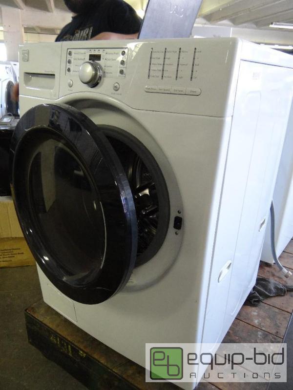 lot 1036 image: Kenmore Washing Machine