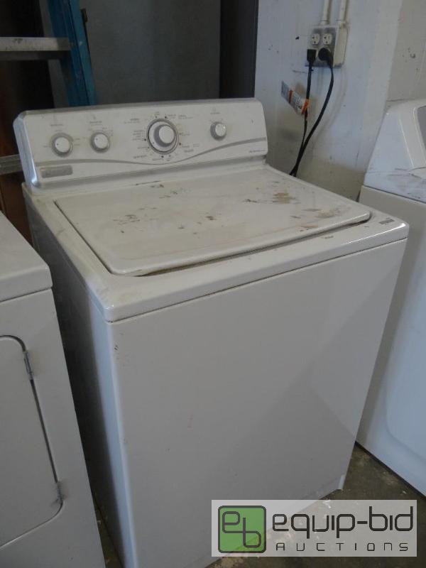 lot 1038 image: Maytag Electric Residntal Washing Machine