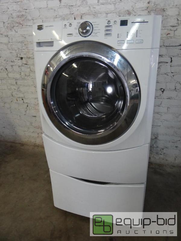 lot 1057 image: Maytag 4000 Series Washing Machine