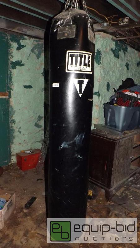 lot 867 image: heavy bag...