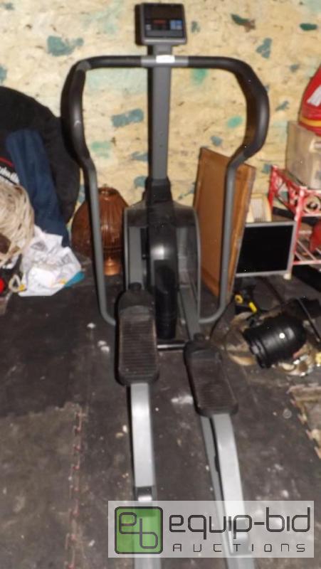 lot 868 image: vision fitness elyptical blke...
