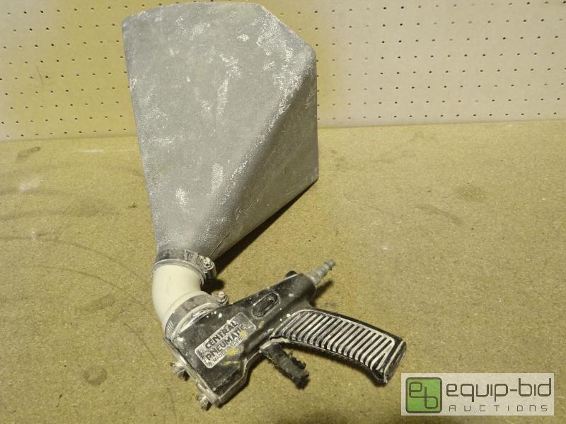 lot 1247 image: Central Pneumatic Drywall Sprayer