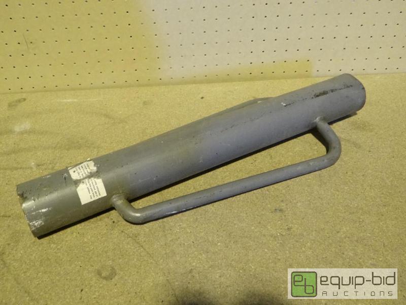 lot 1249 image: Solid Metal Pole Driver