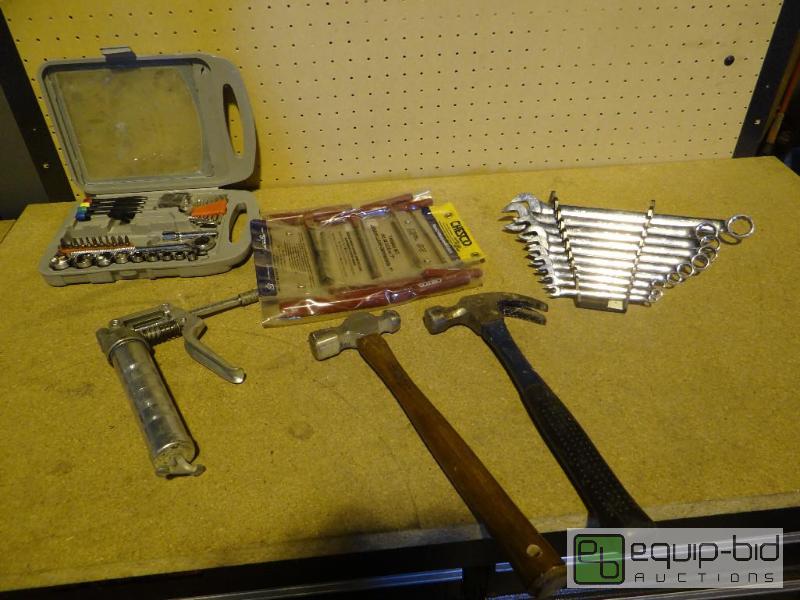 lot 1297 image: Lot of Misc hand Tools