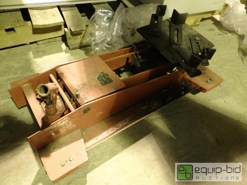 lot 1342 image: Hydrolic Transmision Jack