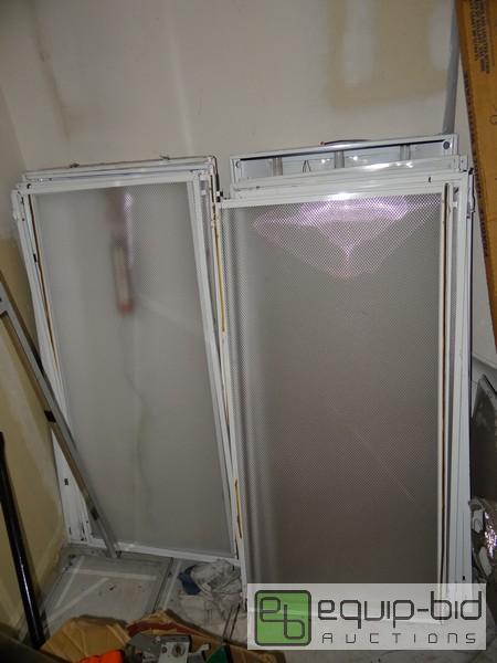 lot 514 image: Lot Of Fluorescent Light Fixture Parts And Pi...