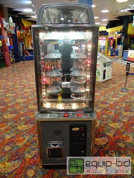 lot 523 image: Sports Arena Prize Game By SAMMY  120v  Worki...