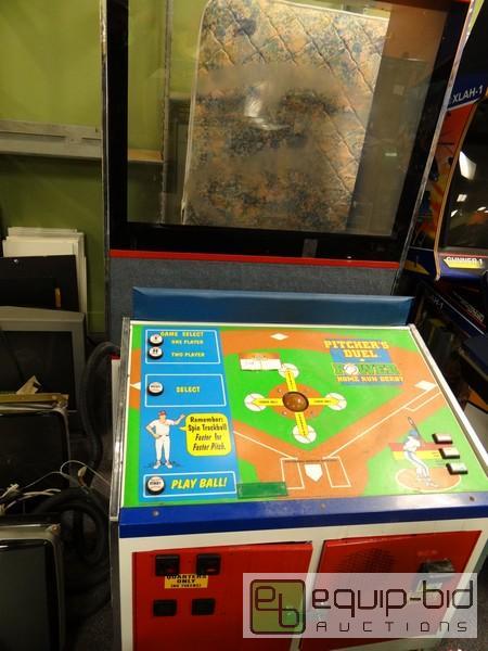 lot 563 image: Pitchers Duel Pitching Game By Ice  Needs Mon...
