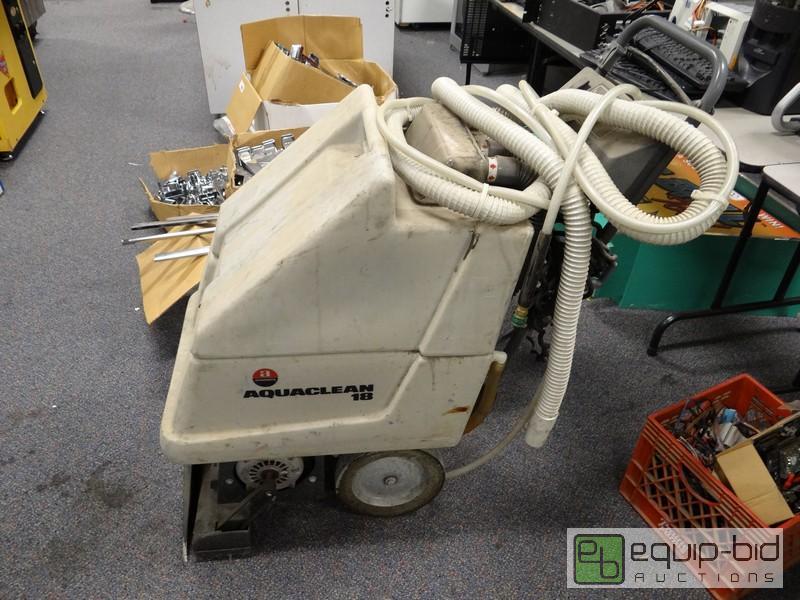 lot 568 image: Advance Aqua Clean 18 Carpet Cleaner  120v...