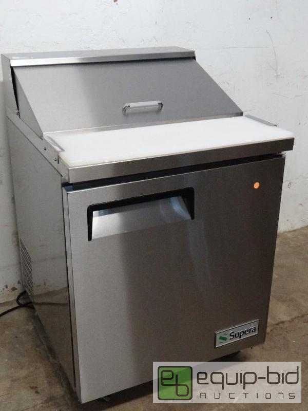lot 1052 image: Supera Refrigerated Prep Table