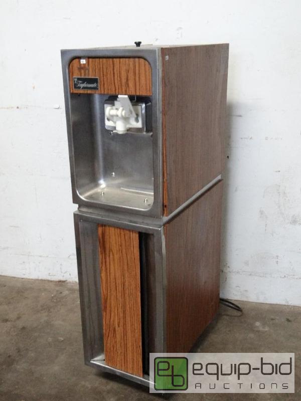 lot 1077 image: Taylormate Single Flavor Ice Cream Machine