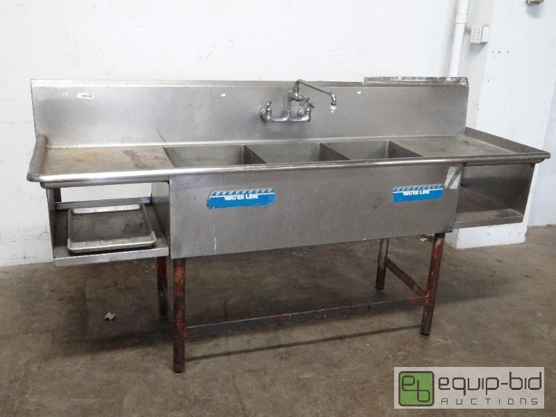 lot 1101 image: Stainless 3 Bay Sink with Drain Boards