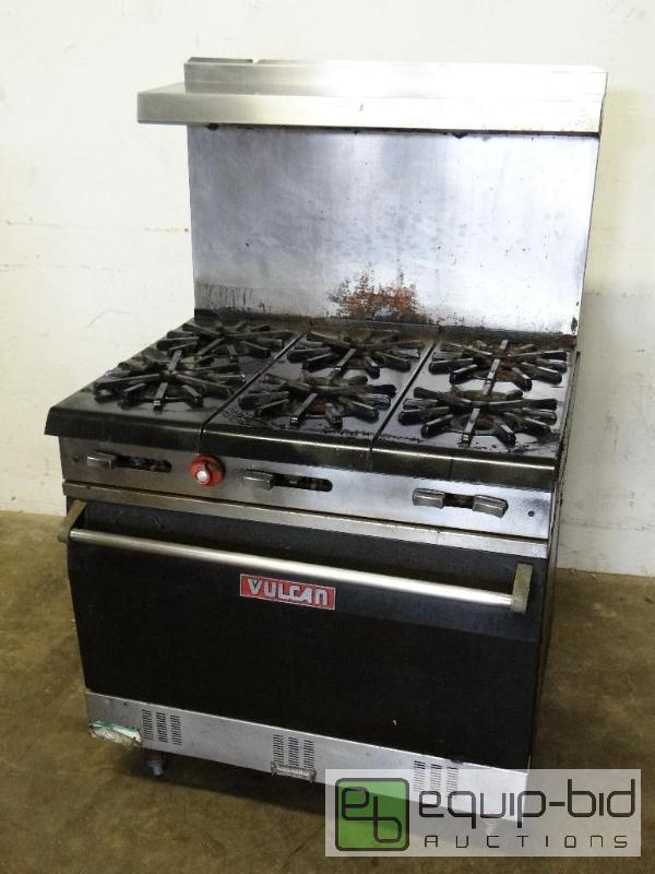 lot 1124 image: Vulcan Natural Gas 6 BurnerOven Range