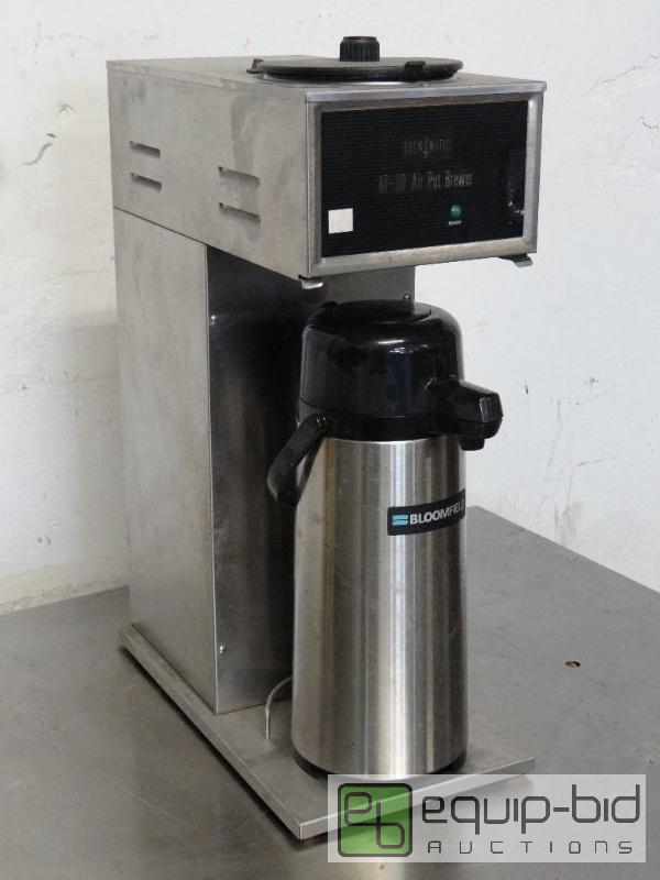 lot 1134 image: Brew Master Coffee Brewer with Air Pot