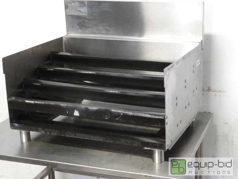 lot 1140 image: Eagle Bar Back Multi Tier Speed Rail